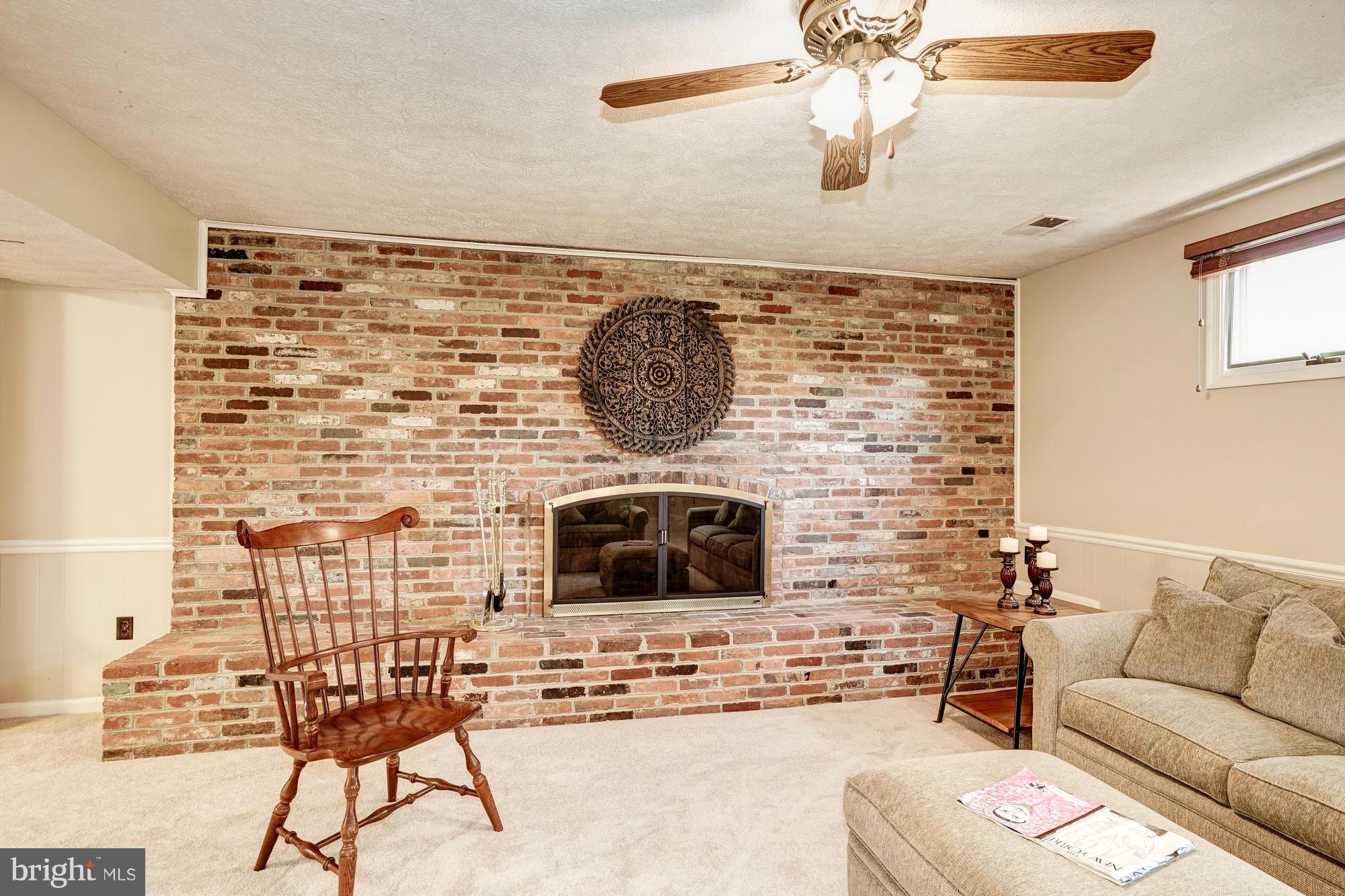 1170 Colonial Road McLean, VA 22101 - Photo 21 of 29 Family Room