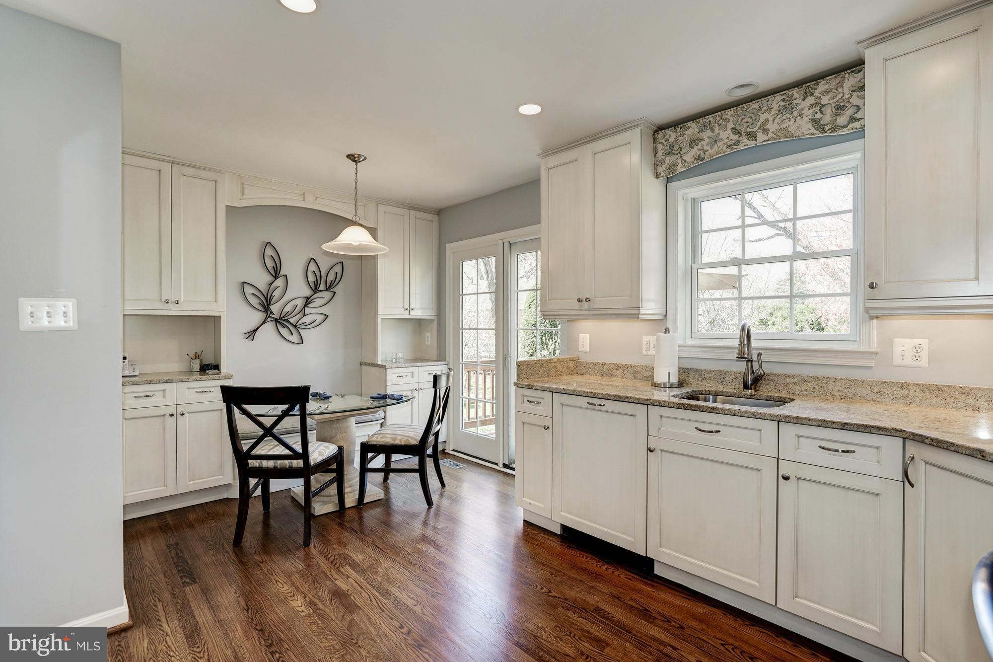 1170 Colonial Road McLean, VA 22101 - Photo 10 of 29 Kitchen