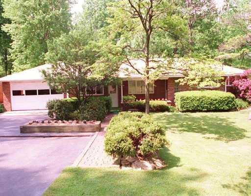 945 Mt Hope Road New Castle, PA 16101 - Photo 1 of 1