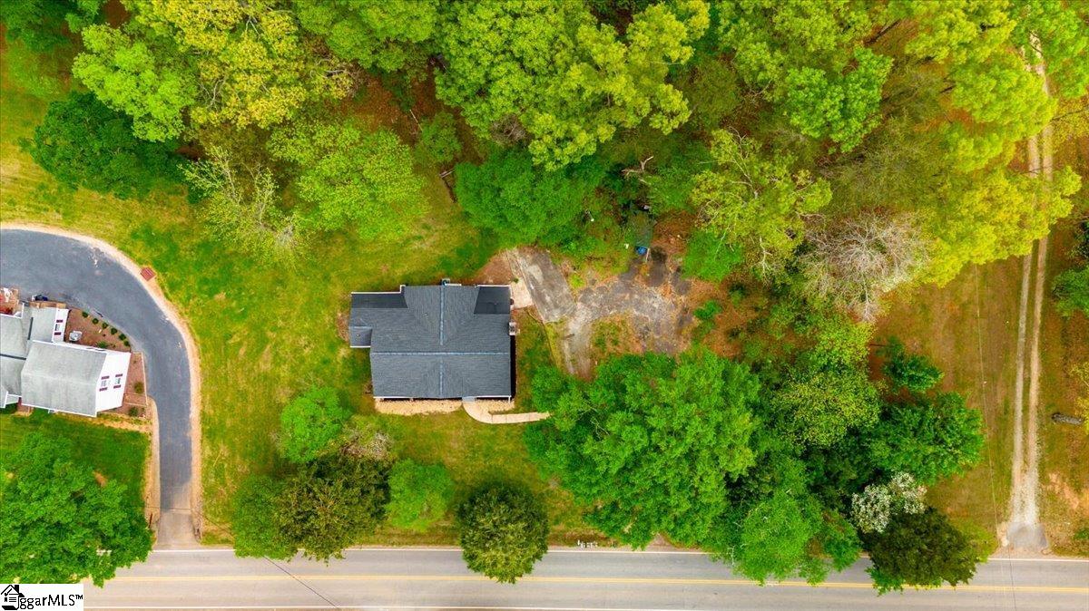 2637 John Dodd Road Wellford, SC 29385 - Photo 7 of 32 Gallery Image 7