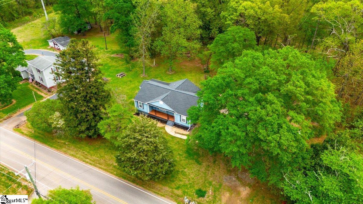 2637 John Dodd Road Wellford, SC 29385 - Photo 8 of 32 Gallery Image 8
