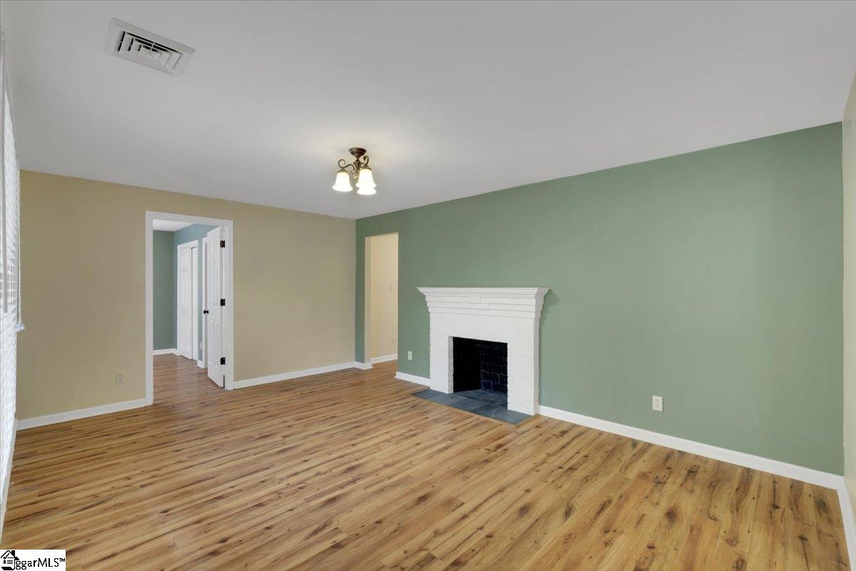 2637 John Dodd Road Wellford, SC 29385 - Photo 9 of 32 Gallery Image 9