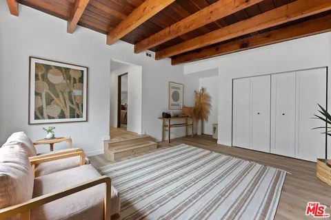 $1,695,300 | 5192 Orange Place, Los Angeles, CA 90008