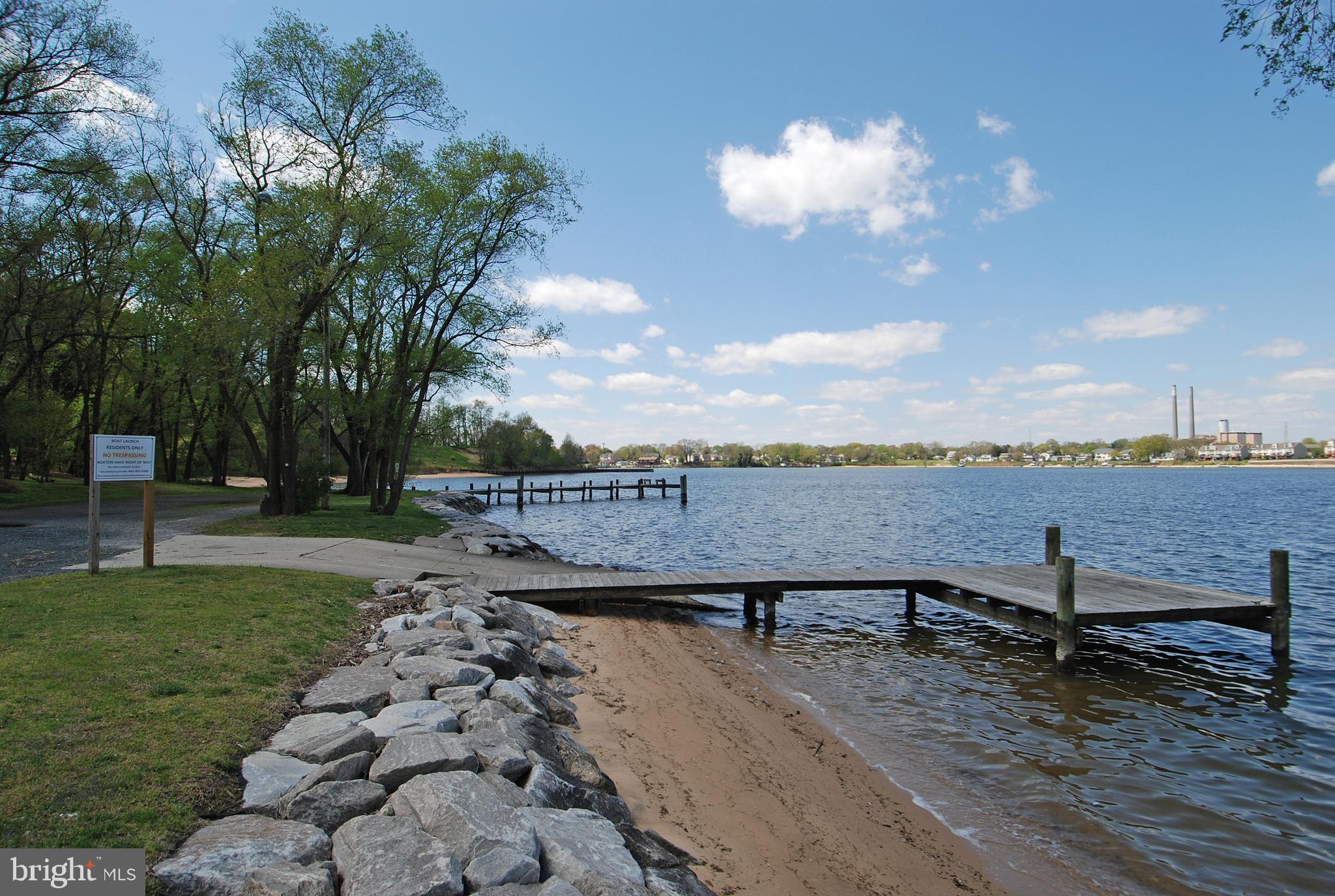 229 Harlem Road Pasadena, MD 21122 - Photo 14 of 15 Neighborhood Pier