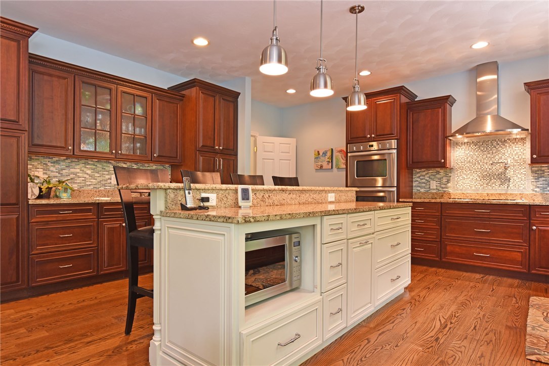 269 Castle Rocks Road Warwick, RI 02886 - Photo 3 of 40 Gallery Image 3