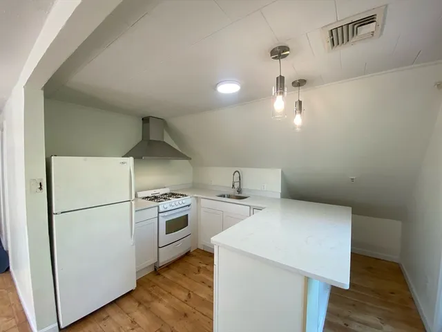 $1,795 | 161 Cedar Street, Unit 3, Milford, MA 01757