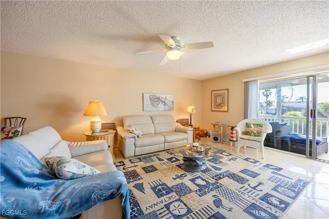 $329,900 | 304 Tudor Drive, Unit 7, Cape Coral, FL 33904