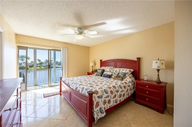 $329,900 | 304 Tudor Drive, Unit 7, Cape Coral, FL 33904