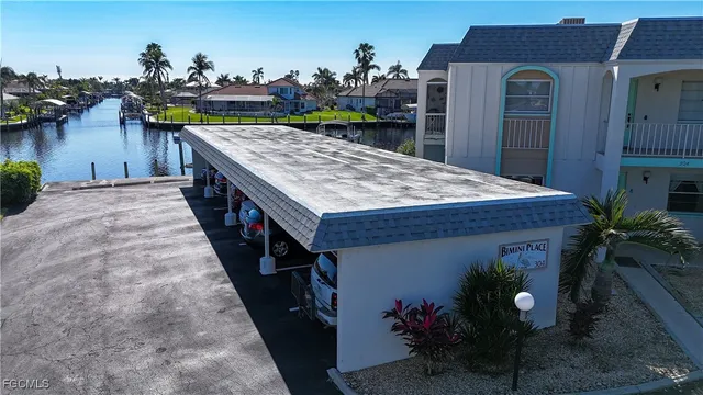 $329,900 | 304 Tudor Drive, Unit 7, Cape Coral, FL 33904