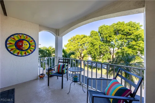 $329,900 | 304 Tudor Drive, Unit 7, Cape Coral, FL 33904