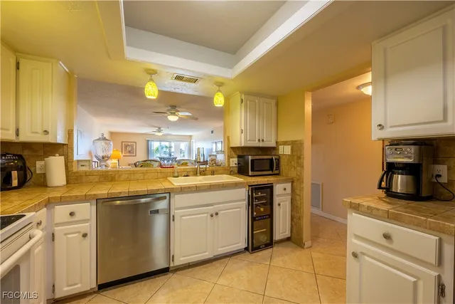 $329,900 | 304 Tudor Drive, Unit 7, Cape Coral, FL 33904