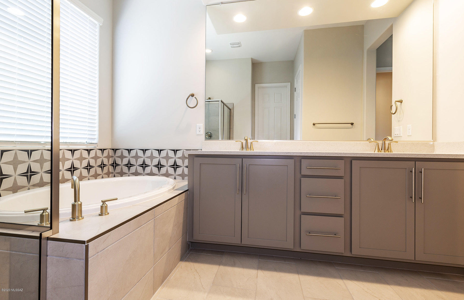 712 East Romsdalen Road Tucson, AZ 85755 - Photo 30 of 48