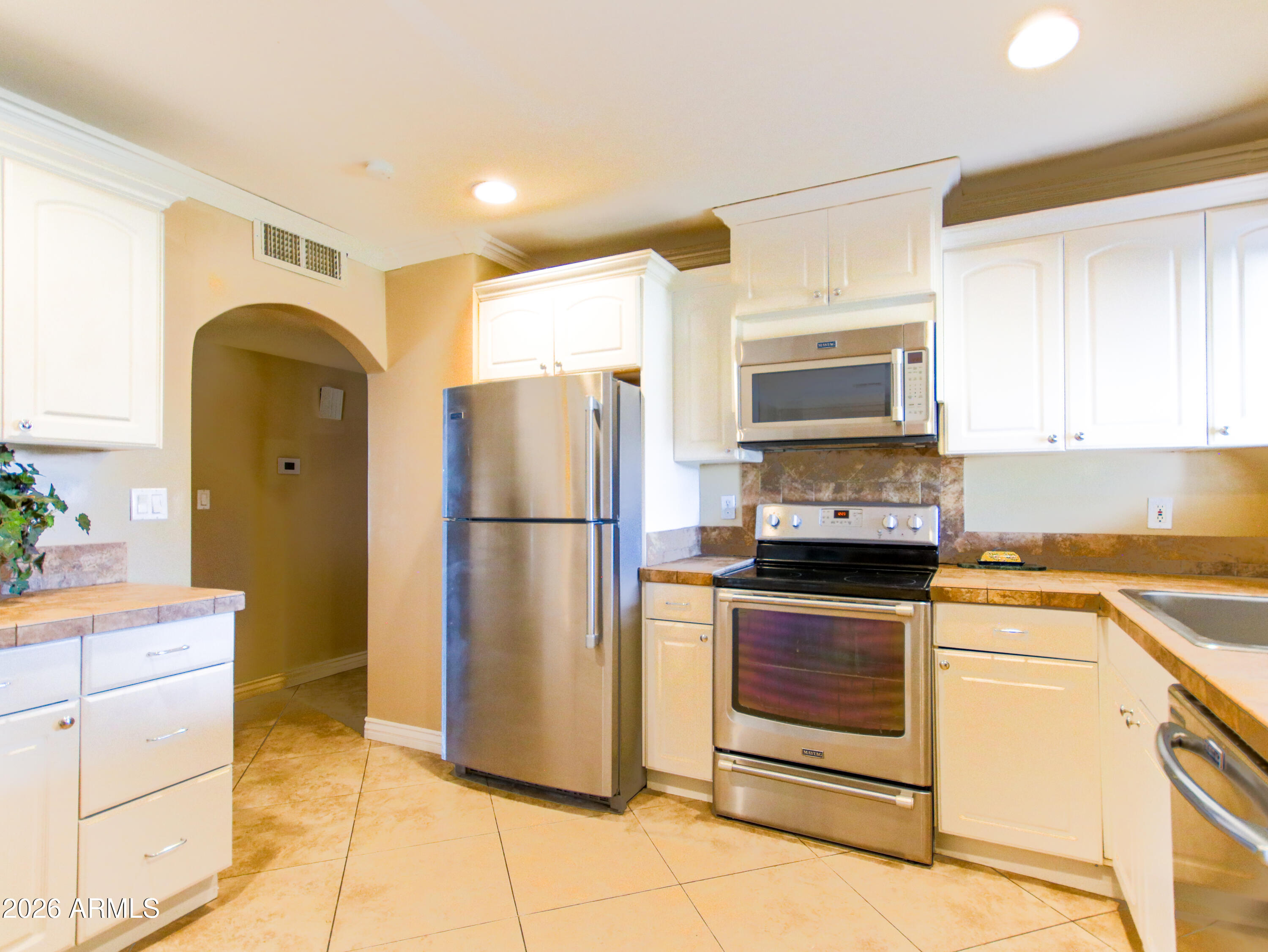 8922 North 17th Lane Phoenix, AZ 85021 - Photo 10 of 27 IMG_8540-HDR