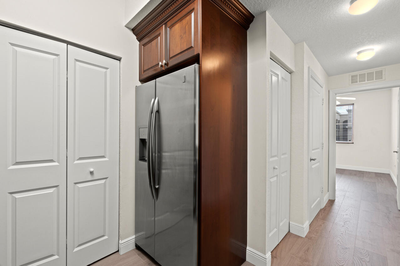 1660 Renaissance Commons Boulevard, Unit 2524 Boynton Beach, FL 33426 - Photo 12 of 27 a view of elevator