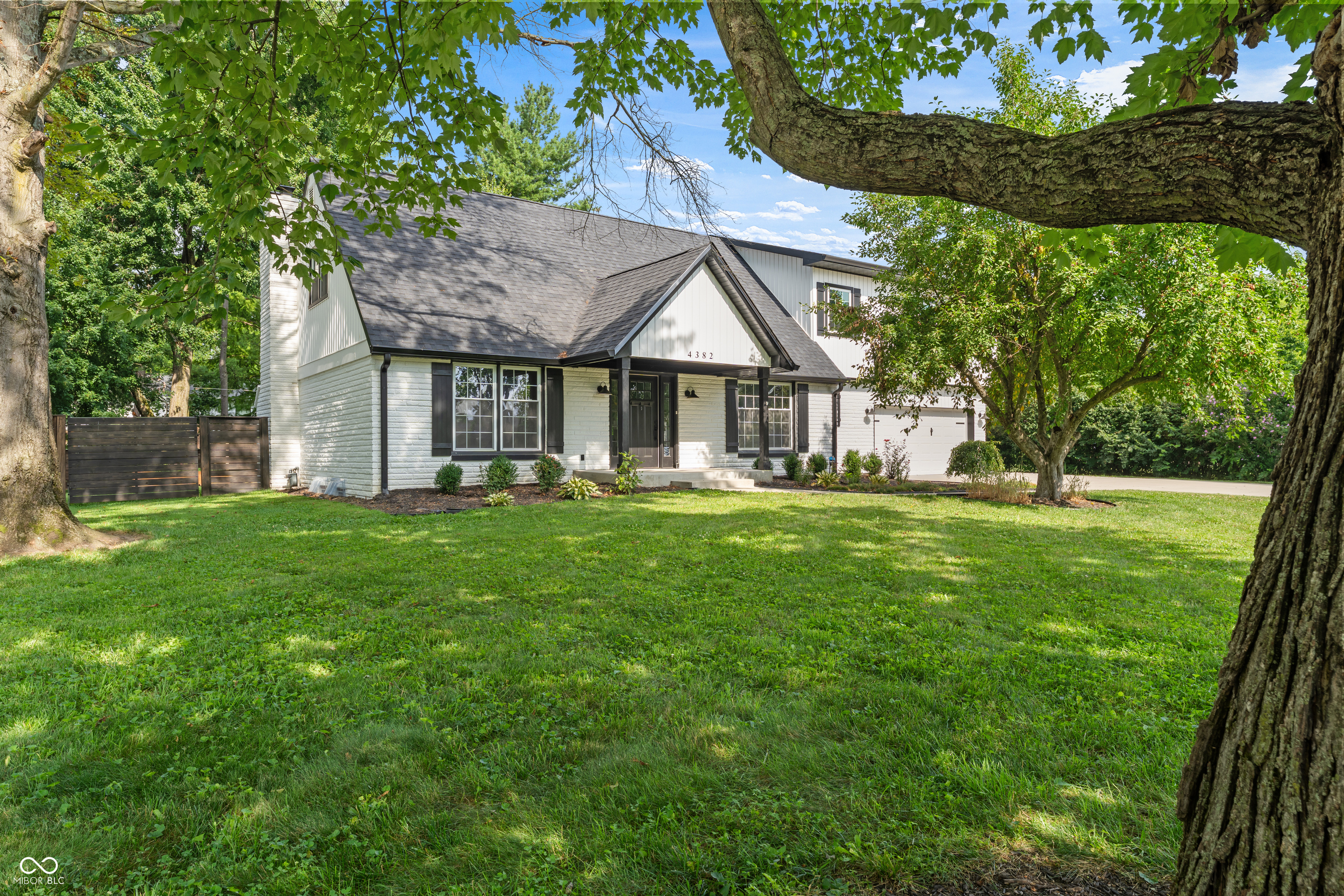 4382 River Road Columbus, IN 47203 - Photo 5 of 61