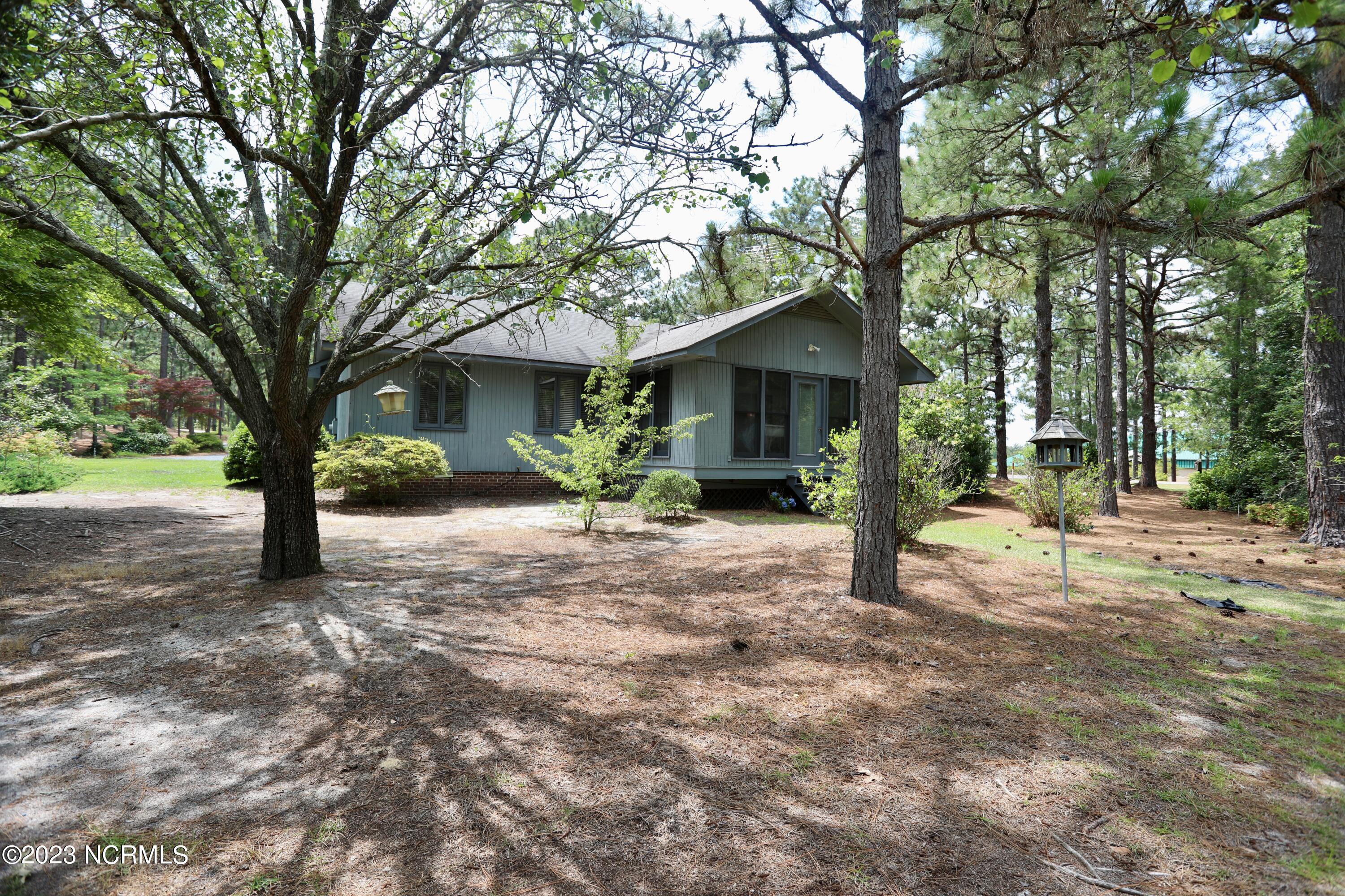 395 Azalea Road Southern Pines, NC 28387 - Photo 16 of 17 023A9427