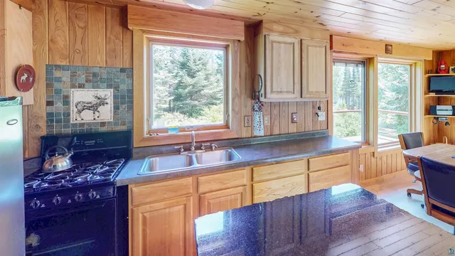 $549,900 | Xx Greenwood Lake Road, Grand Marais, MN 55604