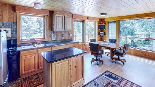 $549,900 | Xx Greenwood Lake Road, Grand Marais, MN 55604