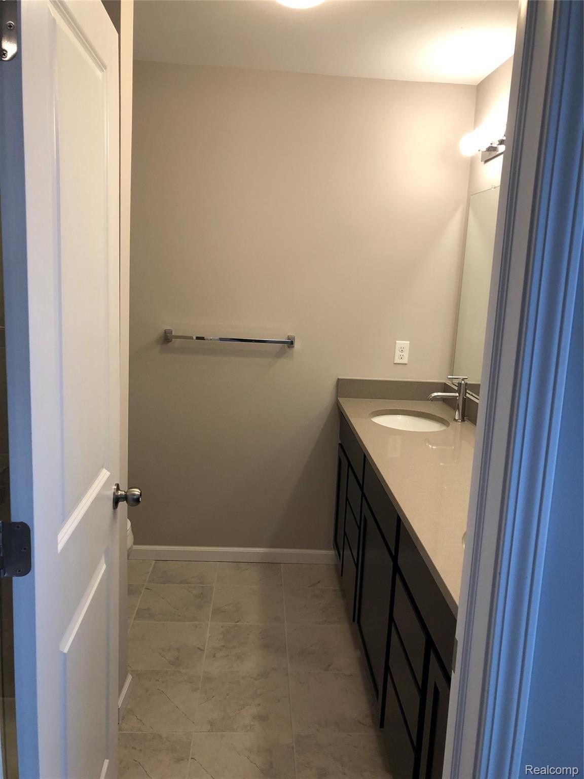 2500 Normandy Road, Unit 58 Royal Oak, MI 48073 - Photo 16 of 25 Master bathroom unit 58