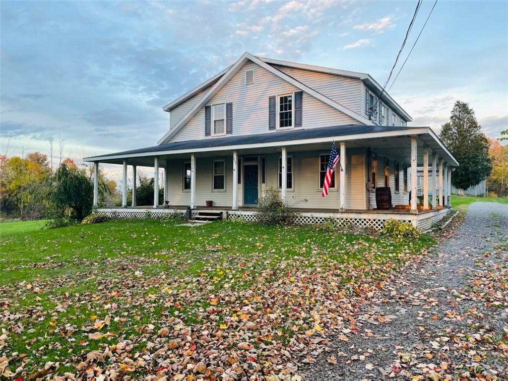 4270 Edinburg Road New Castle, PA 16102 - Photo 2 of 25 a front view of a house with a yard