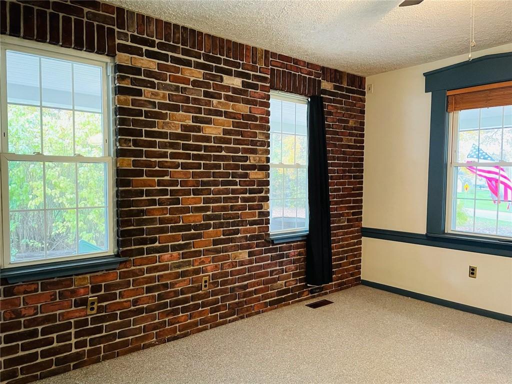 4270 Edinburg Road New Castle, PA 16102 - Photo 7 of 25 a view of an empty room and a window