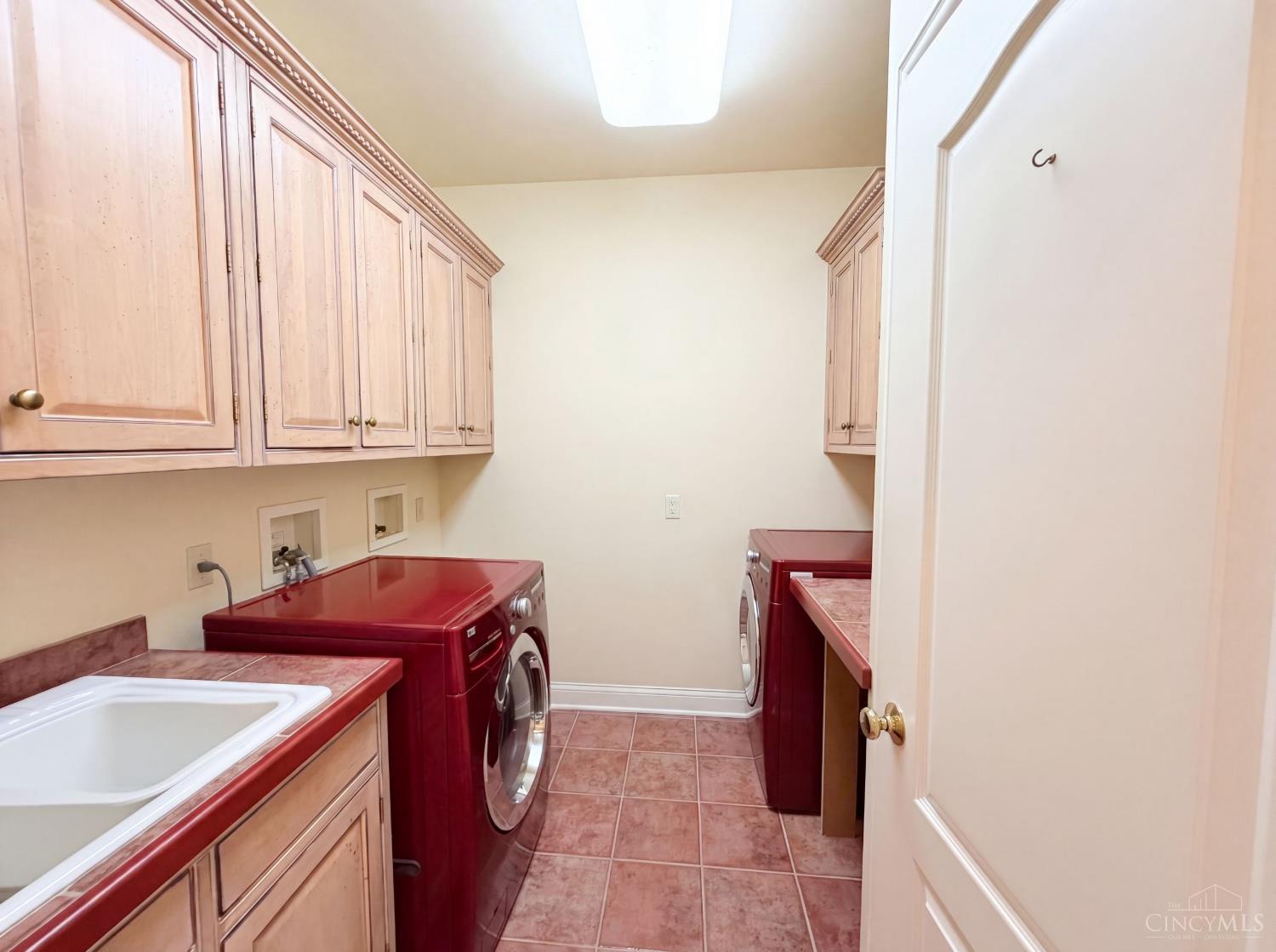 7087 Bridgetown Road Cincinnati, OH 45248 - Photo 27 of 35