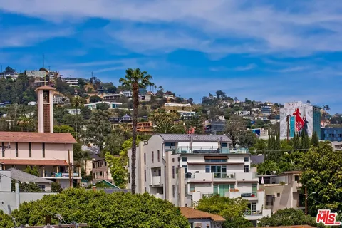 $1,250,000 | 964 Hancock Avenue, Unit 302, West Hollywood, CA 90069