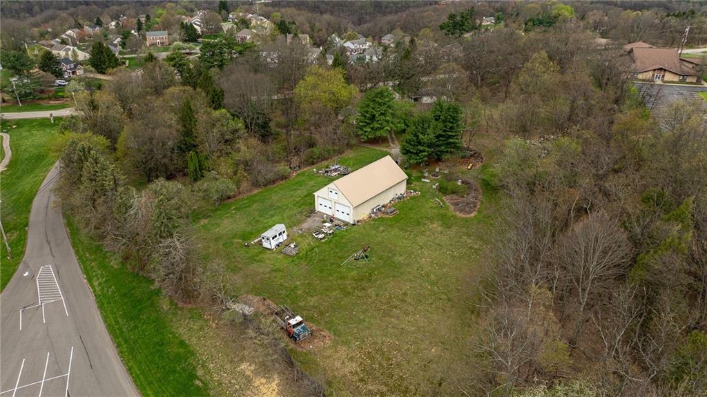 2168 Reis Run Road Pittsburgh, PA 15237 - Photo 3 of 24