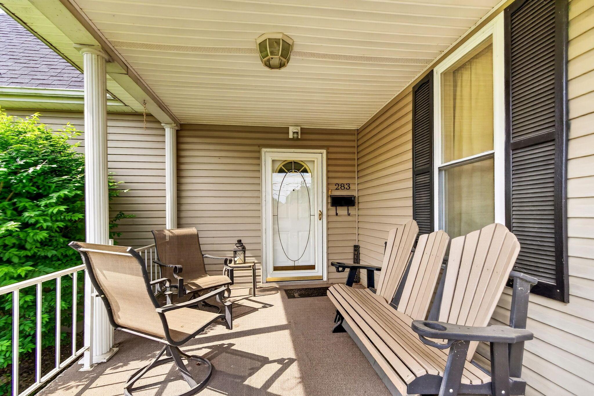 283 State Street Jackson, OH 45640 - Photo 7 of 26 12. Front Porch 2
