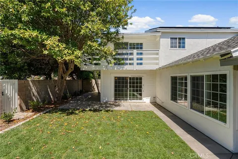 $2,099,000 | 3375 Fuchsia Street, Costa Mesa, CA 92626