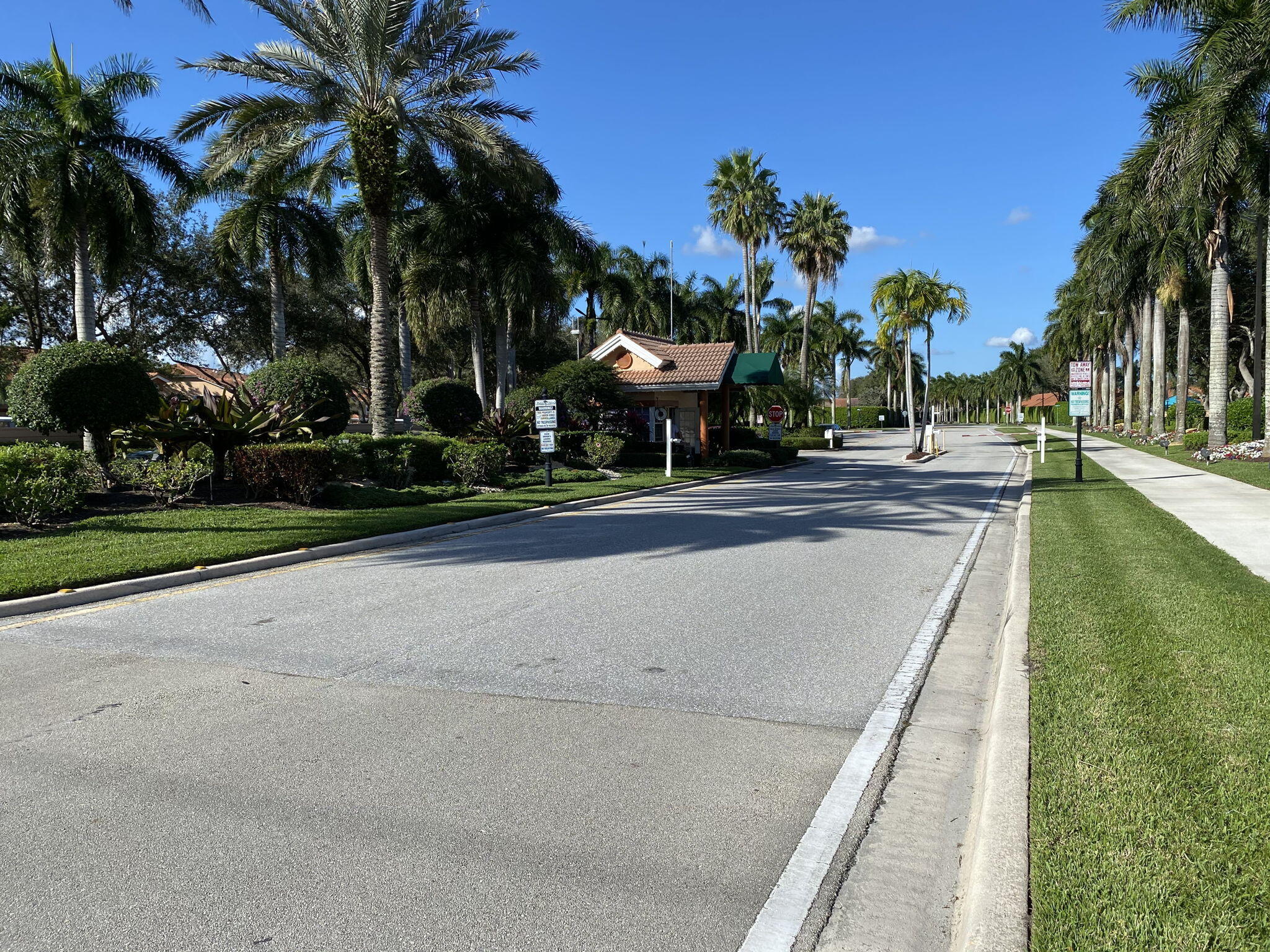 7669 Springwater Place, Unit 102 Boynton Beach, FL 33437 - Photo 96 of 116 96-web-or-mls-90_palm isles (20)