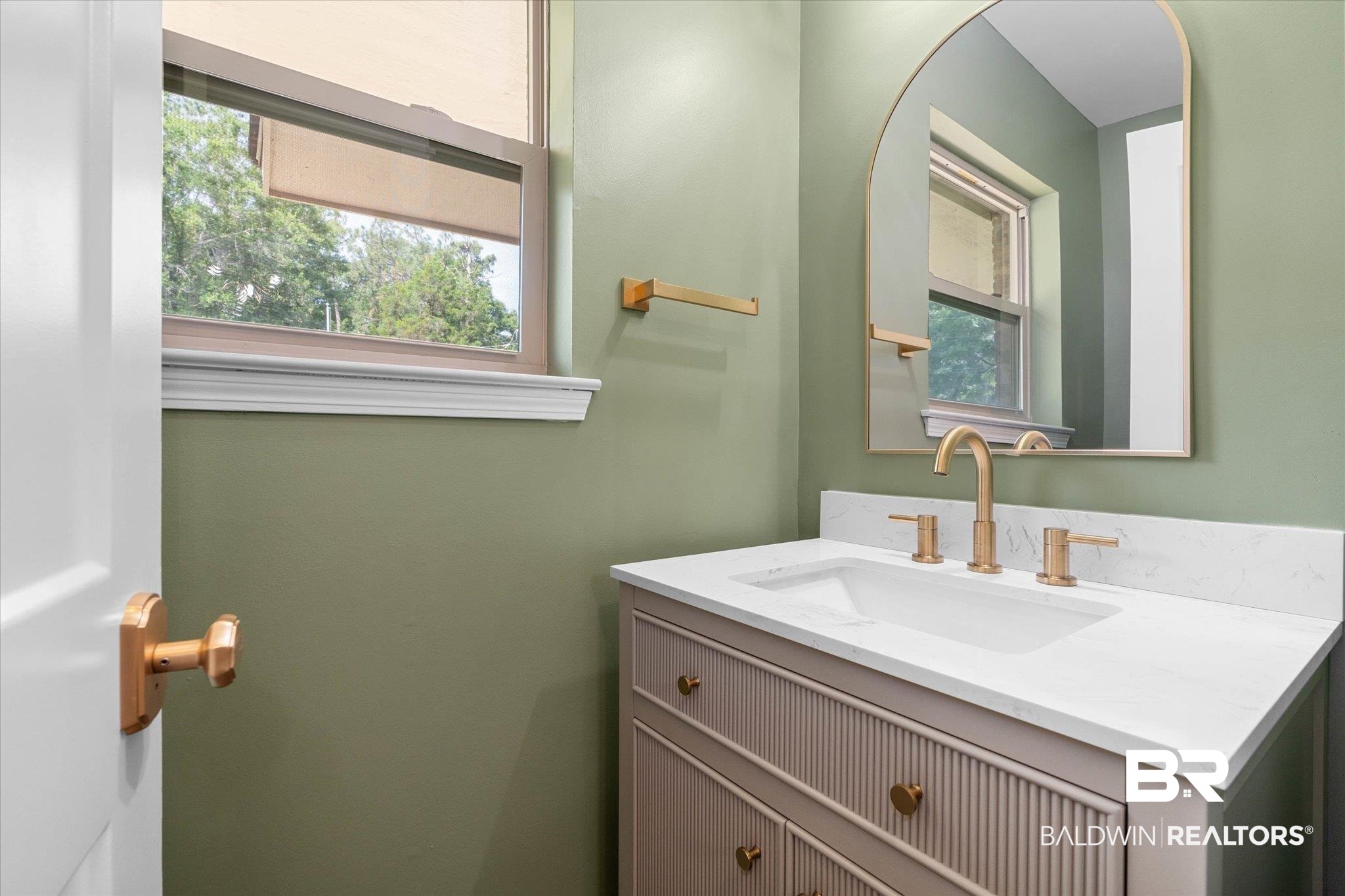 128 Dewitt Circle Daphne, AL 36526 - Photo 25 of 42 Powder Room