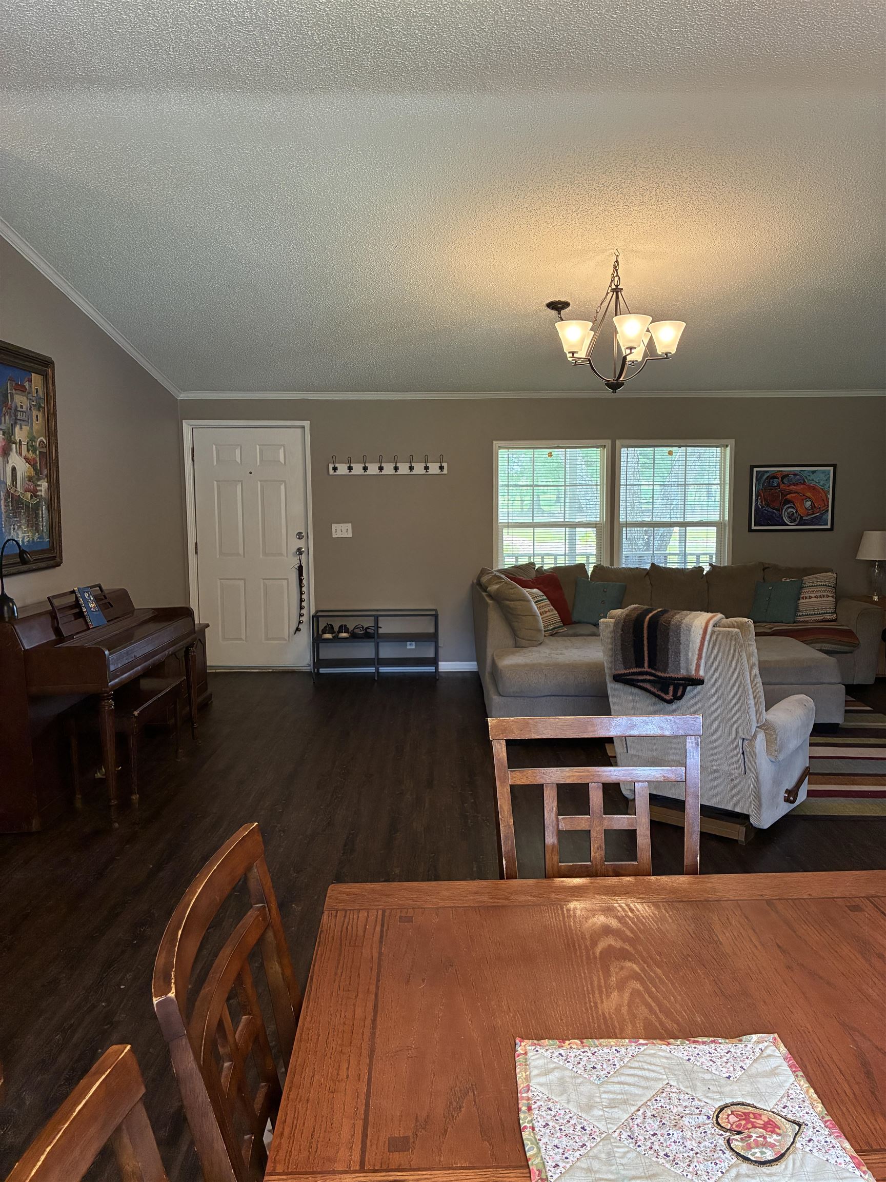 777 Happy Valley Road Fountain Inn, SC 29644 - Photo 5 of 45 Living Room