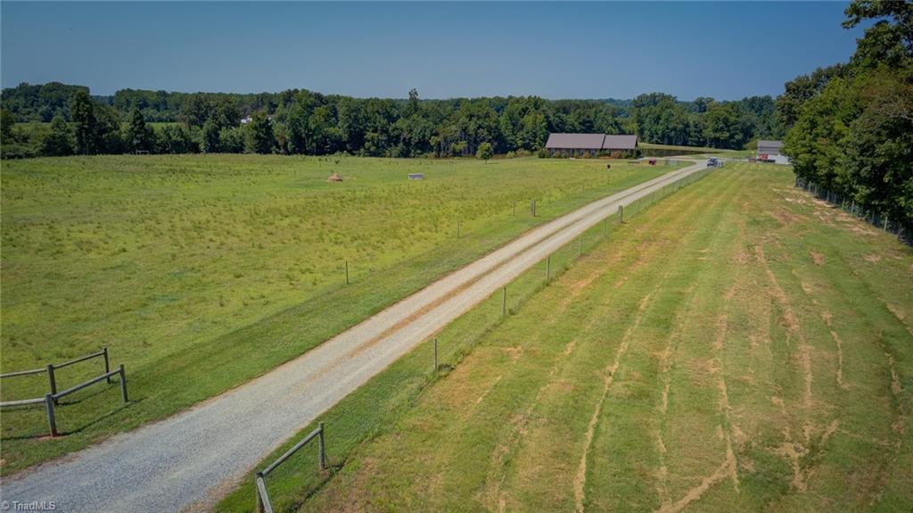 190 Bobcat Road Summerfield, NC 27358 - Photo 3 of 41