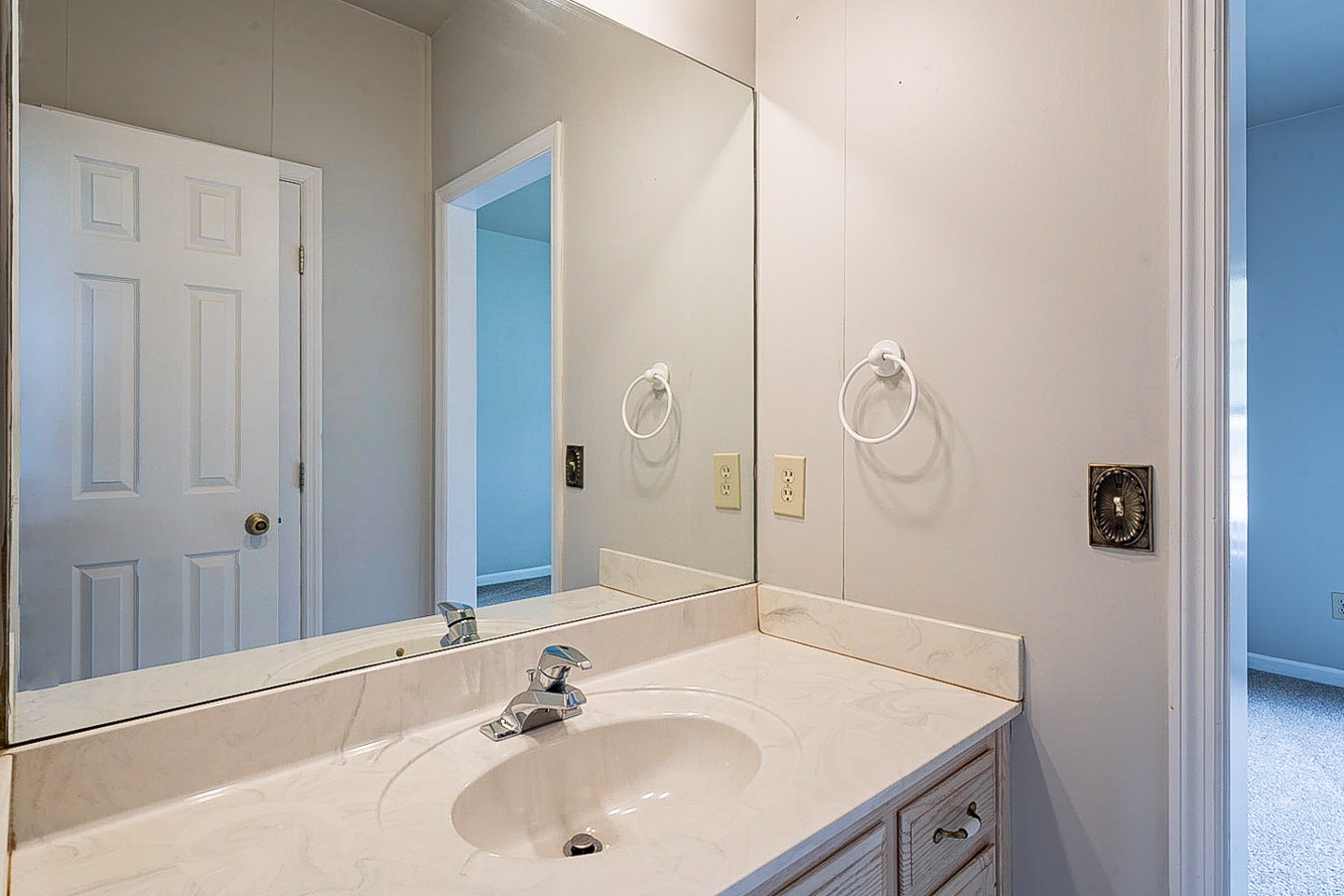 227 Beckwith Road Mount Juliet, TN 37122 - Photo 21 of 34 a bathroom with a sink and a mirror