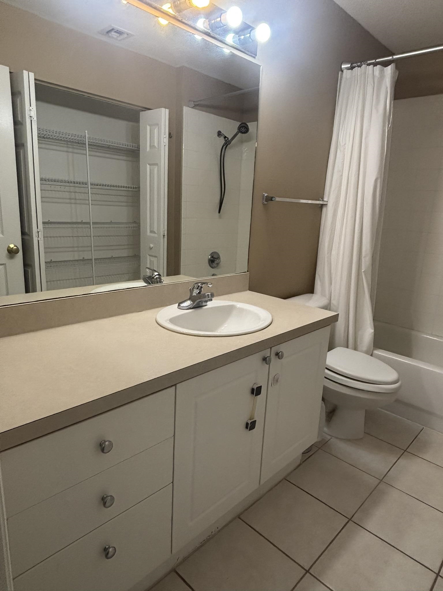 4020 Colleton Court Tallahassee, FL 32311 - Photo 14 of 34