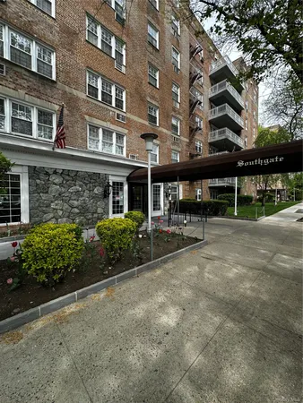 $449,000 | 149-30 88th Street, Unit 3D | Lindenwood