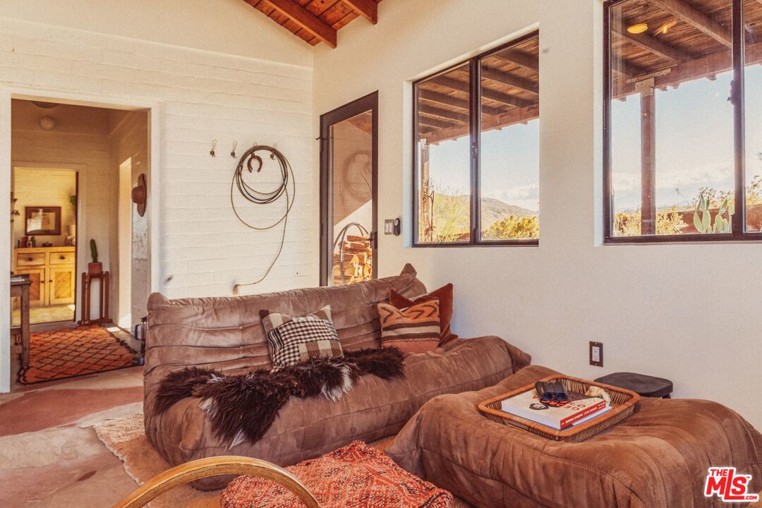 9427 T-Circle Drive Morongo Valley, CA 92256 - Photo 6 of 54