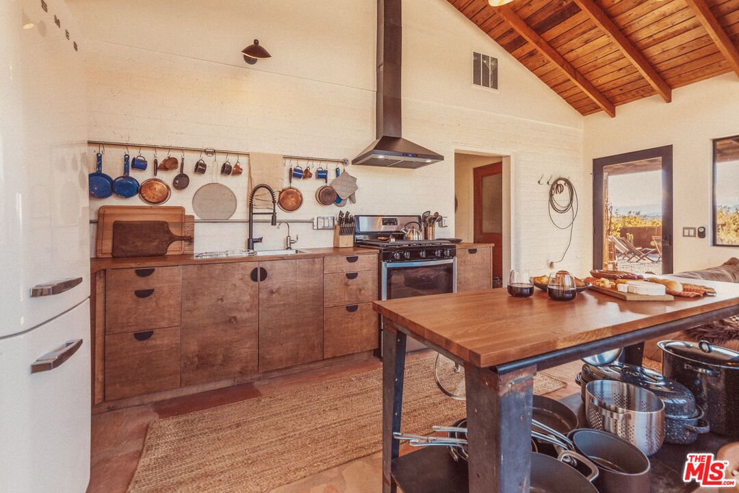 9427 T-Circle Drive Morongo Valley, CA 92256 - Photo 8 of 54