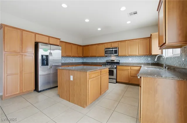 $2,030 | 6416 North Setting Moon Street, North Las Vegas, NV 89084