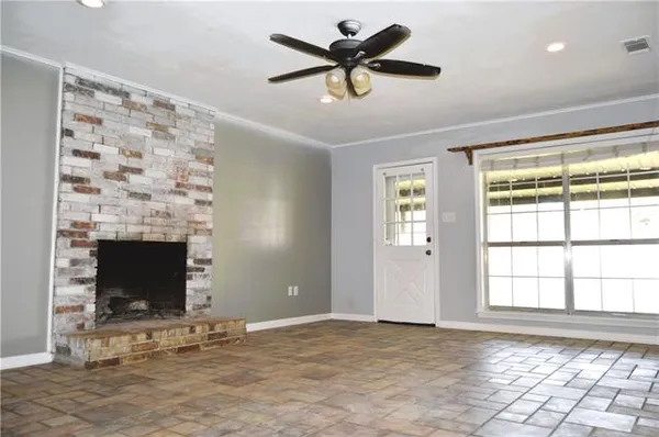 $274,900 | 128 Spring Creek Drive, Pineville, LA 71360