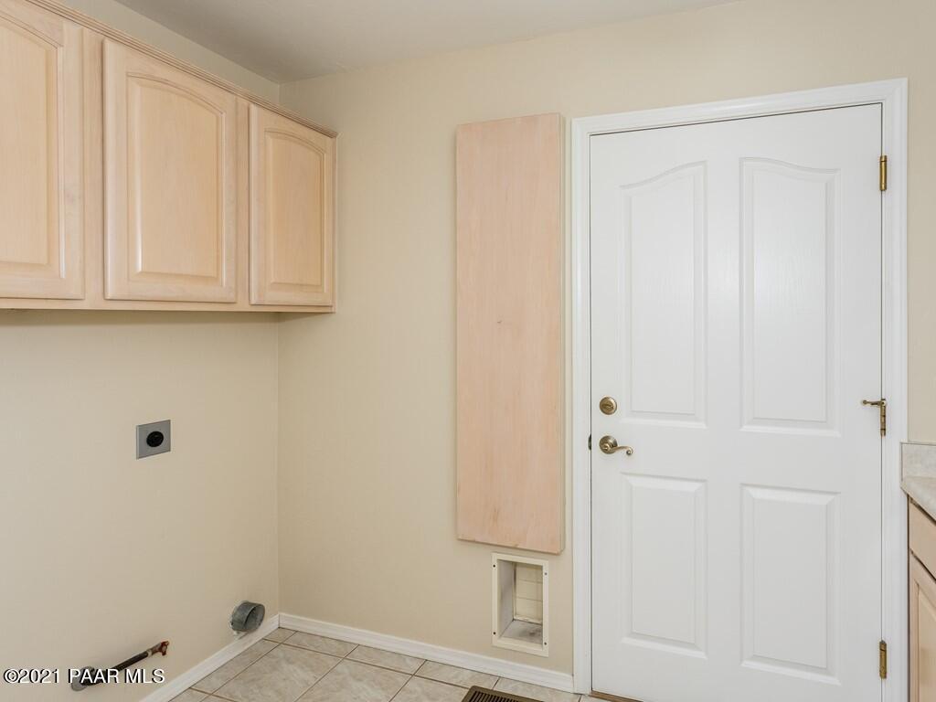 1179 West Timber Ridge Road Prescott, AZ 86303 - Photo 23 of 39 Laundry Room