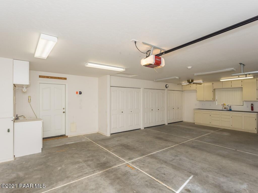 1179 West Timber Ridge Road Prescott, AZ 86303 - Photo 33 of 39 Garage