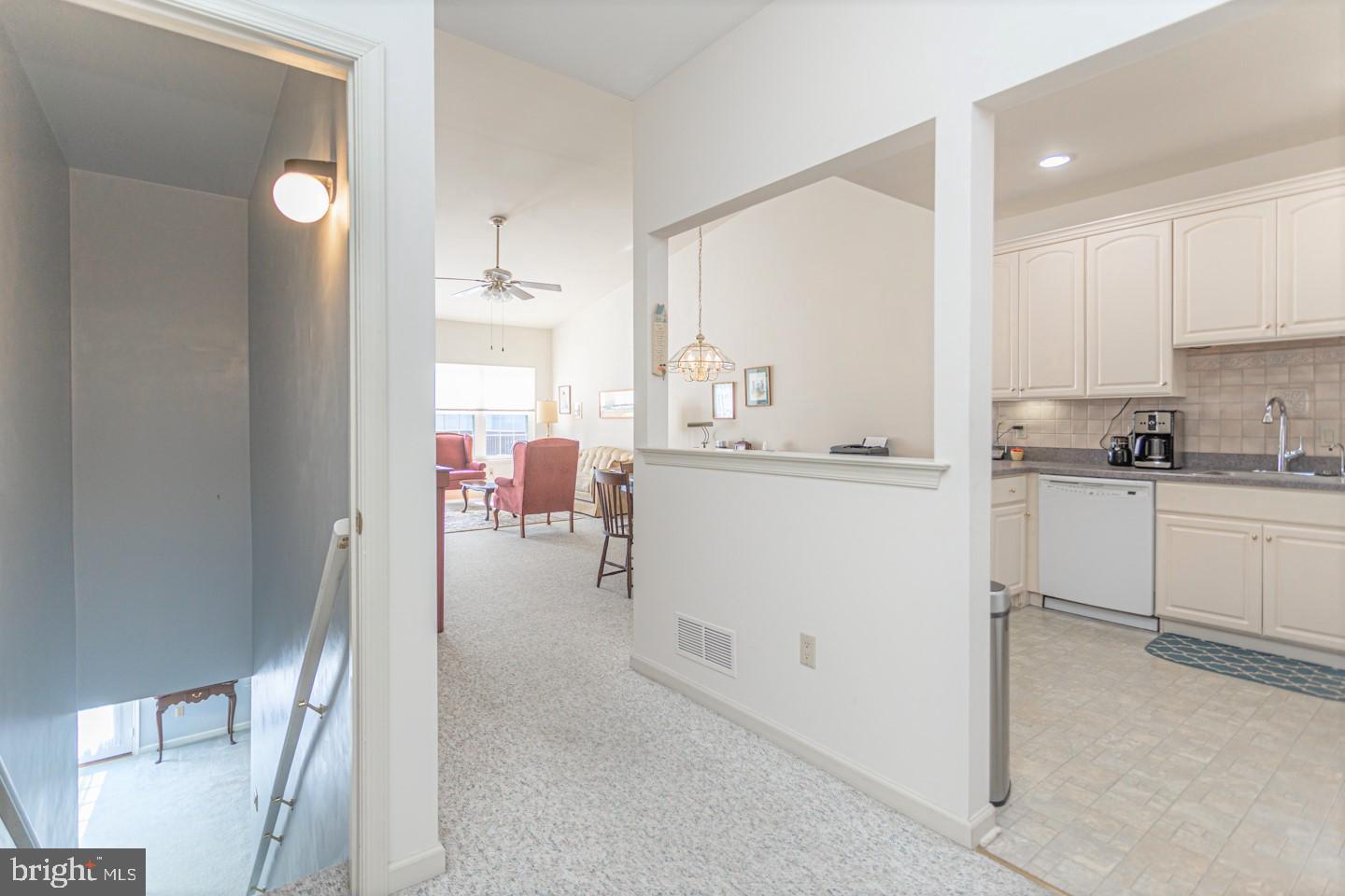 611 Manor Drive Horsham, PA 19044 - Photo 11 of 43