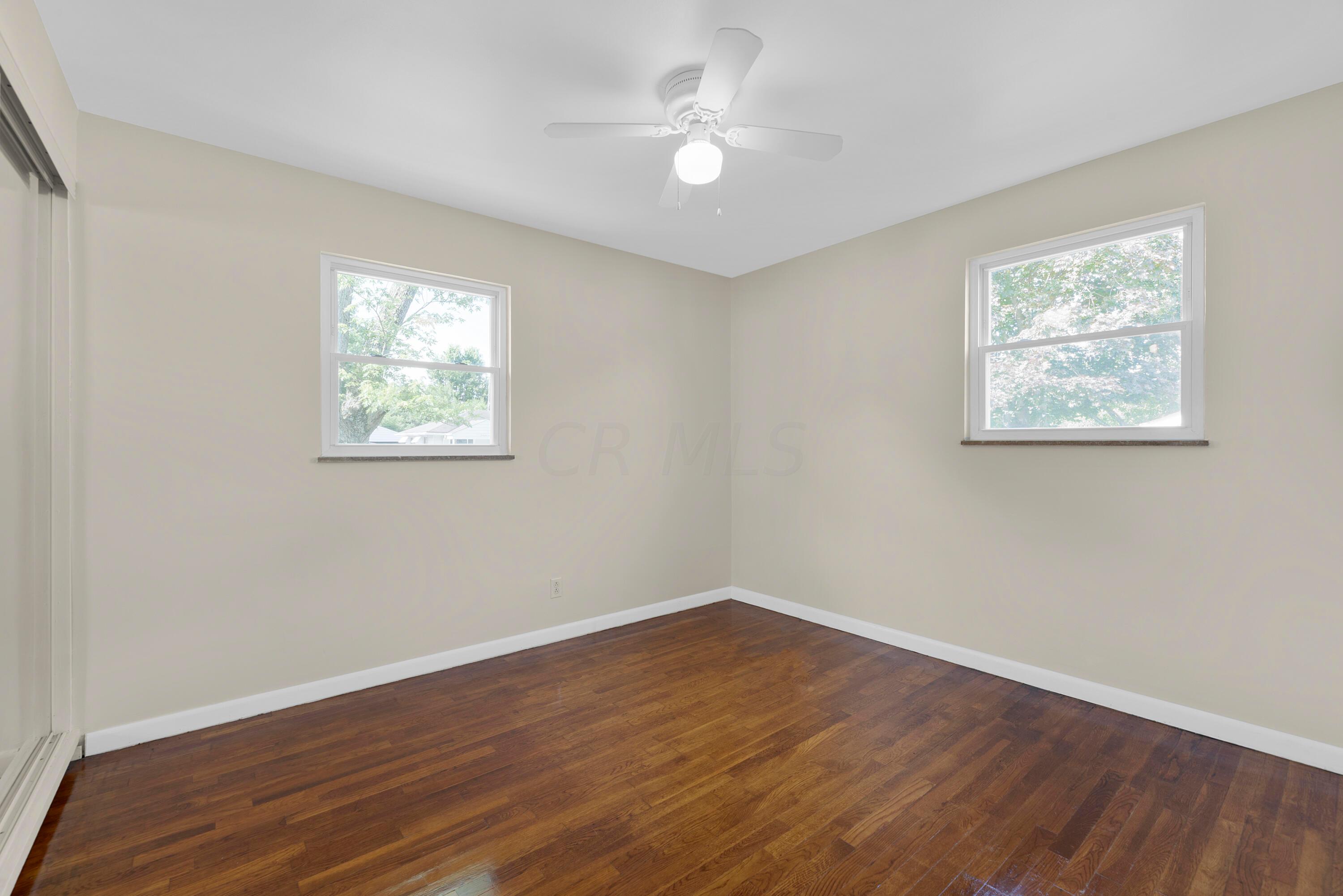2434 Woodstock Road Columbus, OH 43221 - Photo 11 of 51 MAR_8974