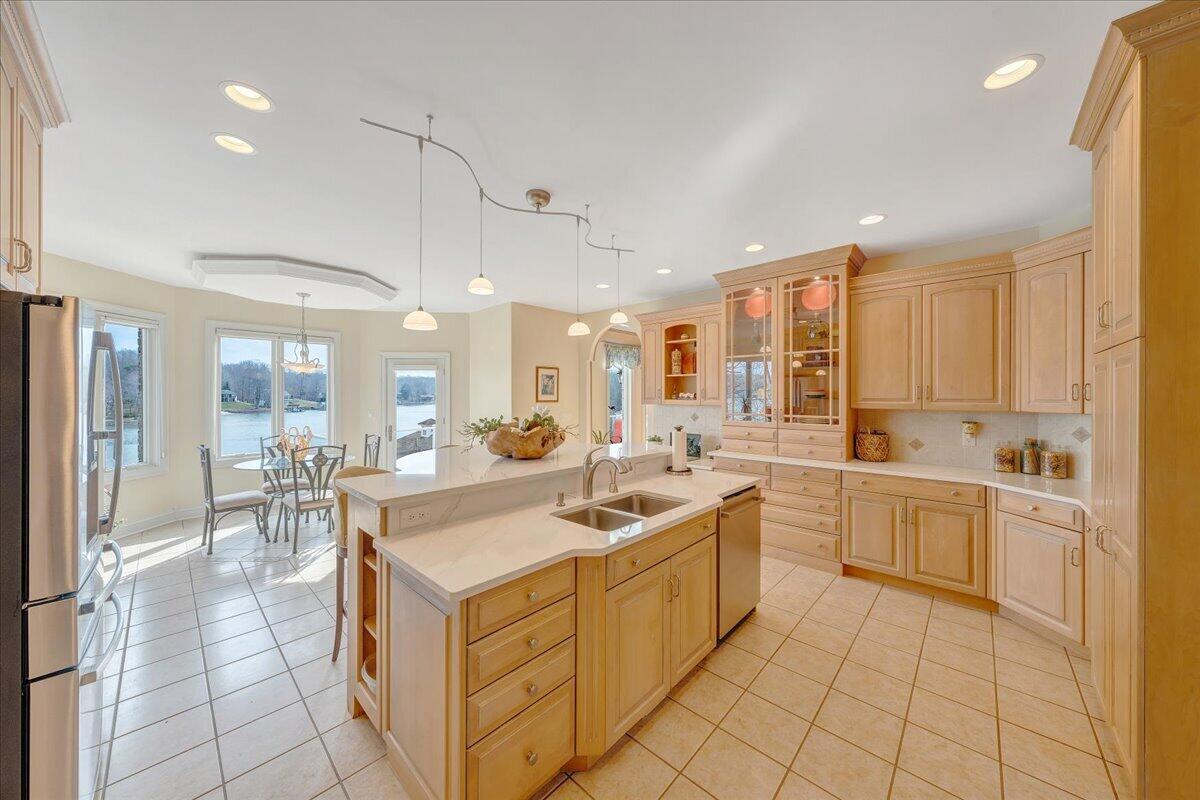 2580 Lakewood Forest Road Moneta, VA 24121 - Photo 19 of 103 029-MIB06621
