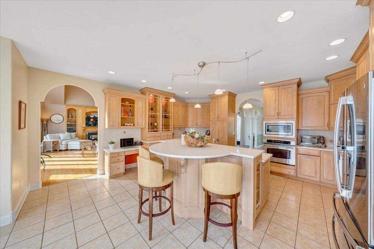2580 Lakewood Forest Road Moneta, VA 24121 - Photo 23 of 103 a large kitchen with a table and chairs