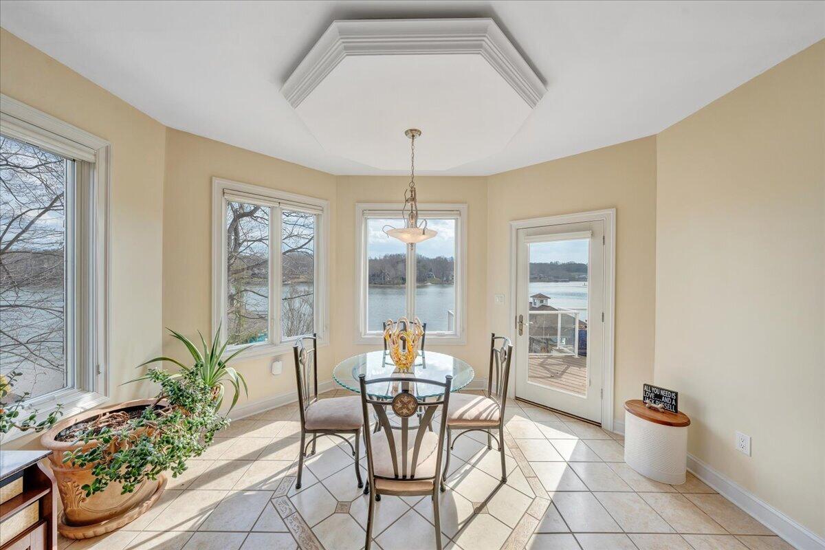 2580 Lakewood Forest Road Moneta, VA 24121 - Photo 27 of 103 a dining room with furniture and window