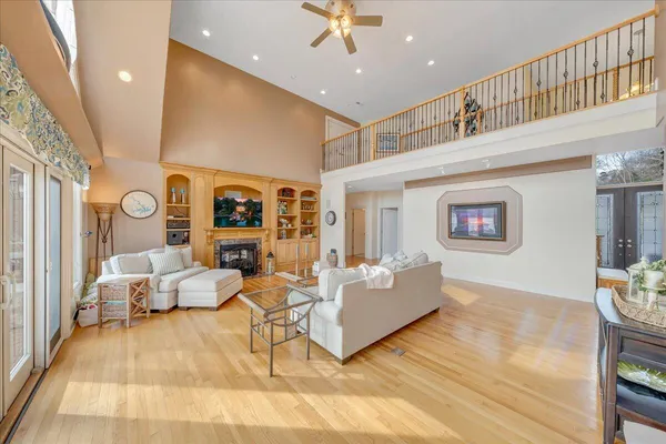 $2,449,000 | 2580 Lakewood Forest Road, Moneta, VA 24121