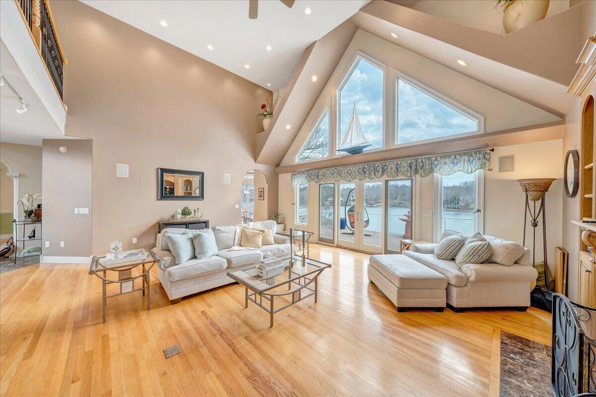 2580 Lakewood Forest Road Moneta, VA 24121 - Photo 35 of 103 a living room with furniture and a large window